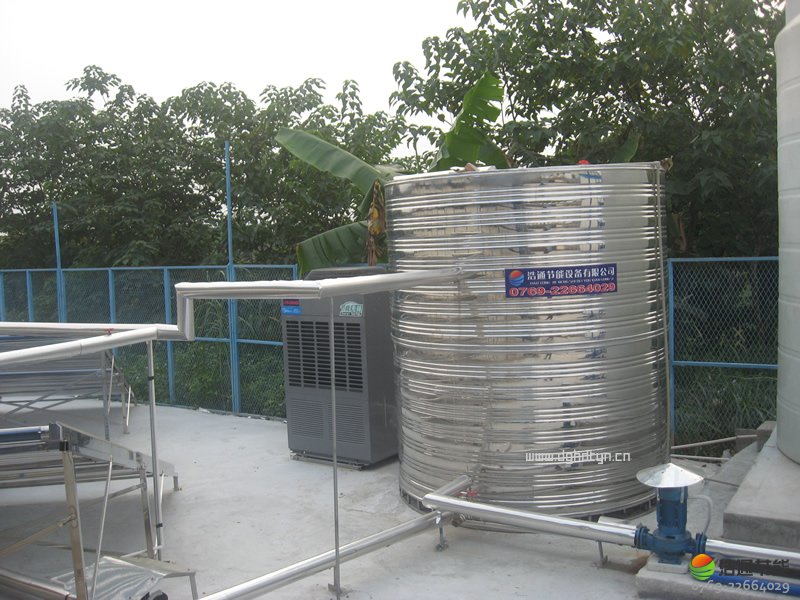 ��ͨ�՚��ܟ�ÙC�M��̫��ܟ�ˮ����ϵ�y(t��ng)(li��n)�ð��b���HЧ���DƬ